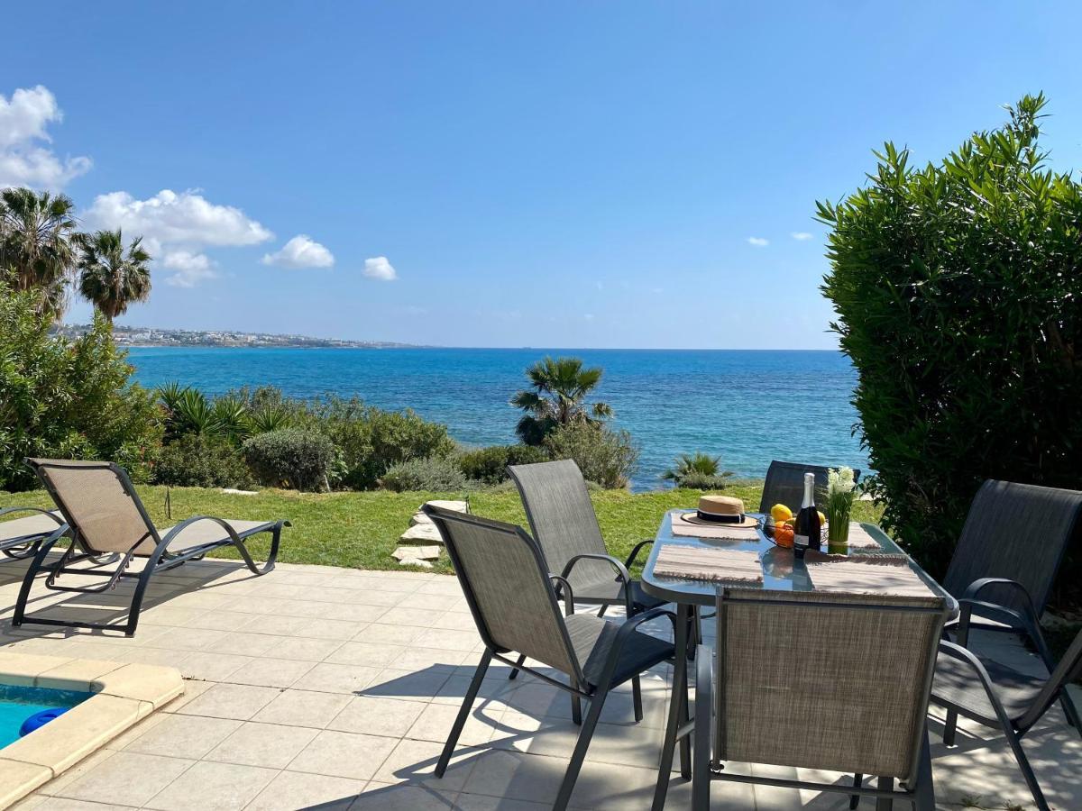 Amazing Front Line Villa In Coral Bay Peyia Dış mekan fotoğraf