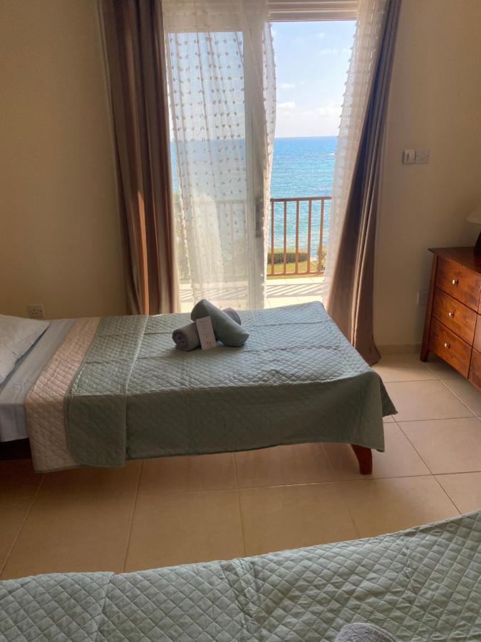 Amazing Front Line Villa In Coral Bay Peyia Dış mekan fotoğraf