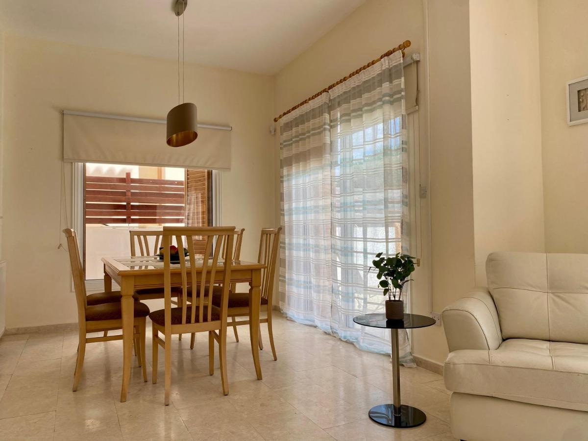 Amazing Front Line Villa In Coral Bay Peyia Dış mekan fotoğraf